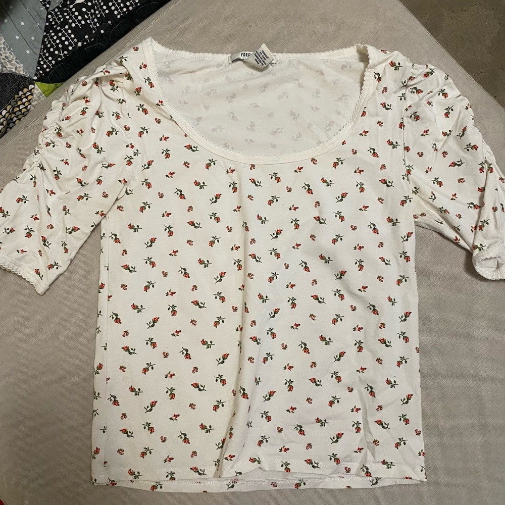 Forever 21 Crop top